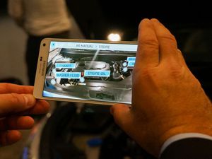 Apple beefs up AR team with top engineers