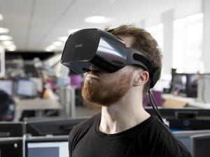 A student with a stutter is using virtual reality to help people get over speech impediments